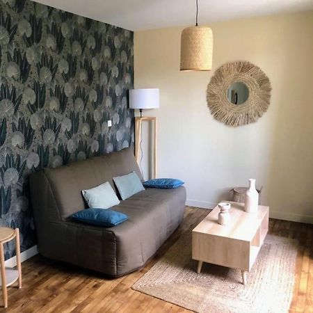 Brive Terrace: Central Gare Apartment with AC and Free Wi-Fi Exterior photo